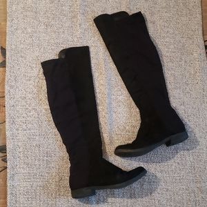 BLACK everyday tall Boots Ungillean 7.5 M